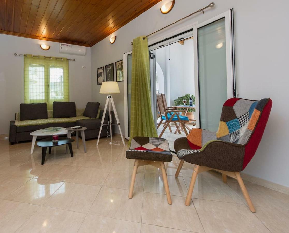 Thano'S Stylish Flat Just 150M To The Beach Faraí Esterno foto